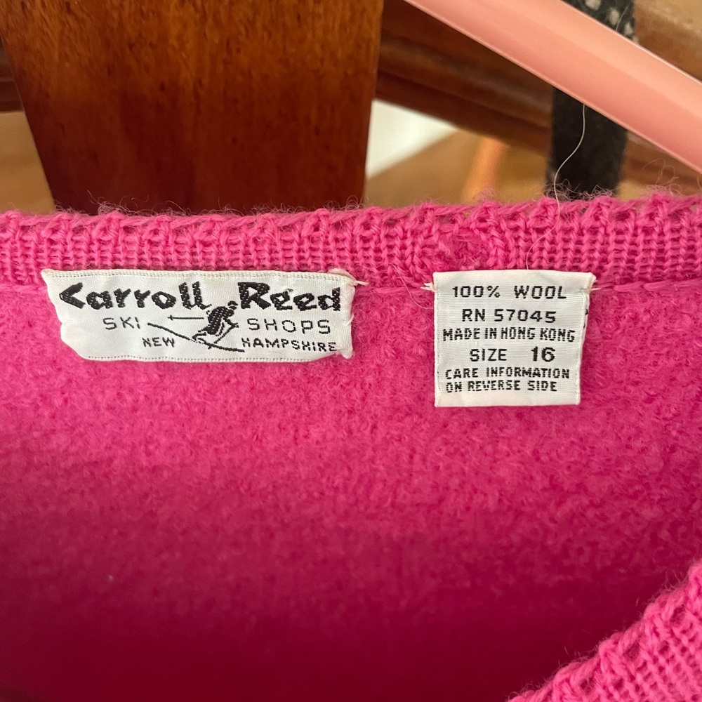 Soft 100% wool. Beautiful pink jacket